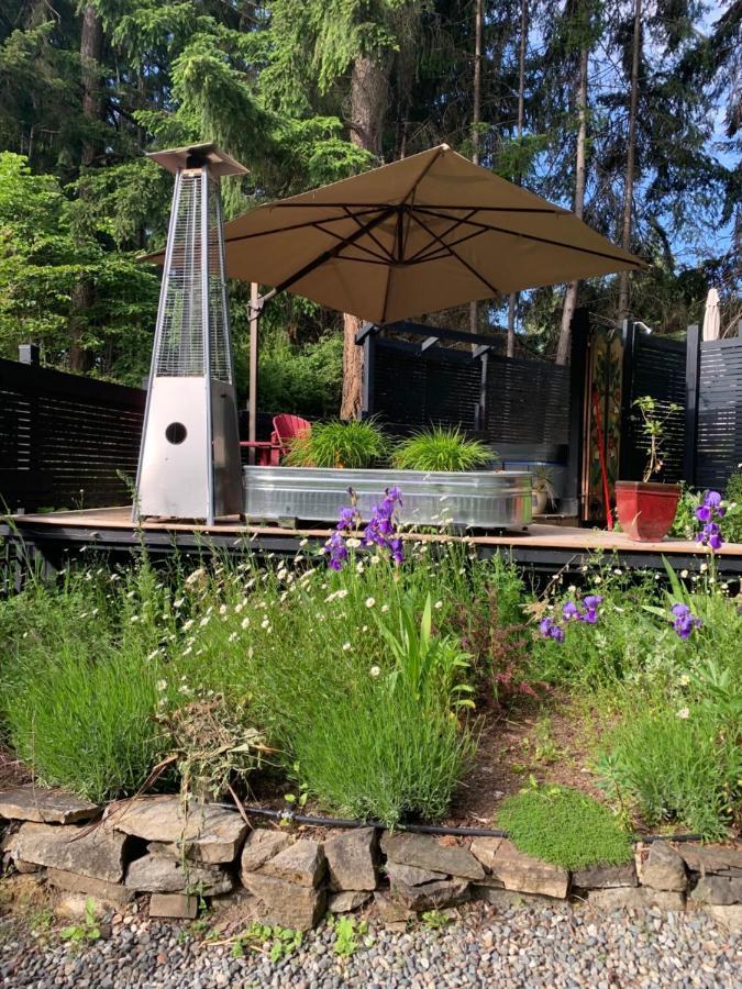Salt Spring Carriage House B&B Ganges 외부 사진