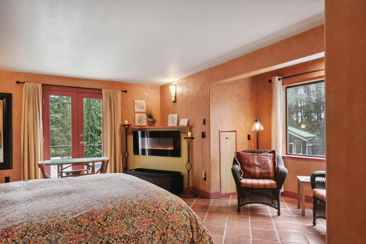Salt Spring Carriage House B&B Ganges 외부 사진