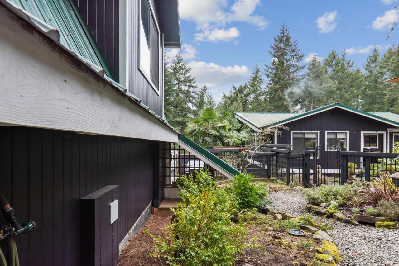 Salt Spring Carriage House B&B Ganges 외부 사진